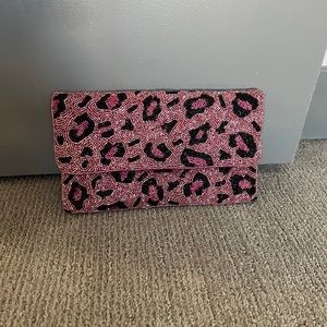 Beaded clutch